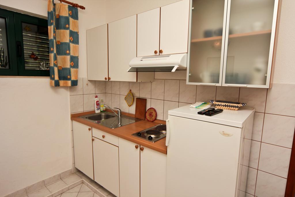 Apartments Toni Two Igrane Buitenkant foto
