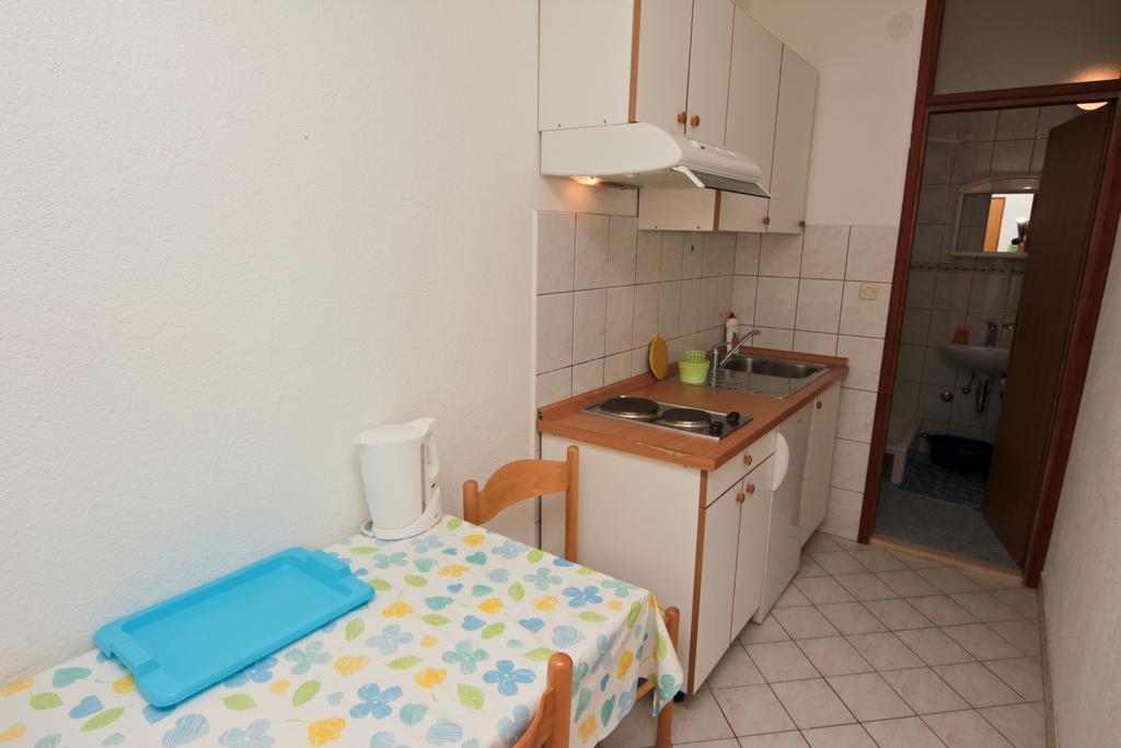 Apartments Toni Two Igrane Buitenkant foto